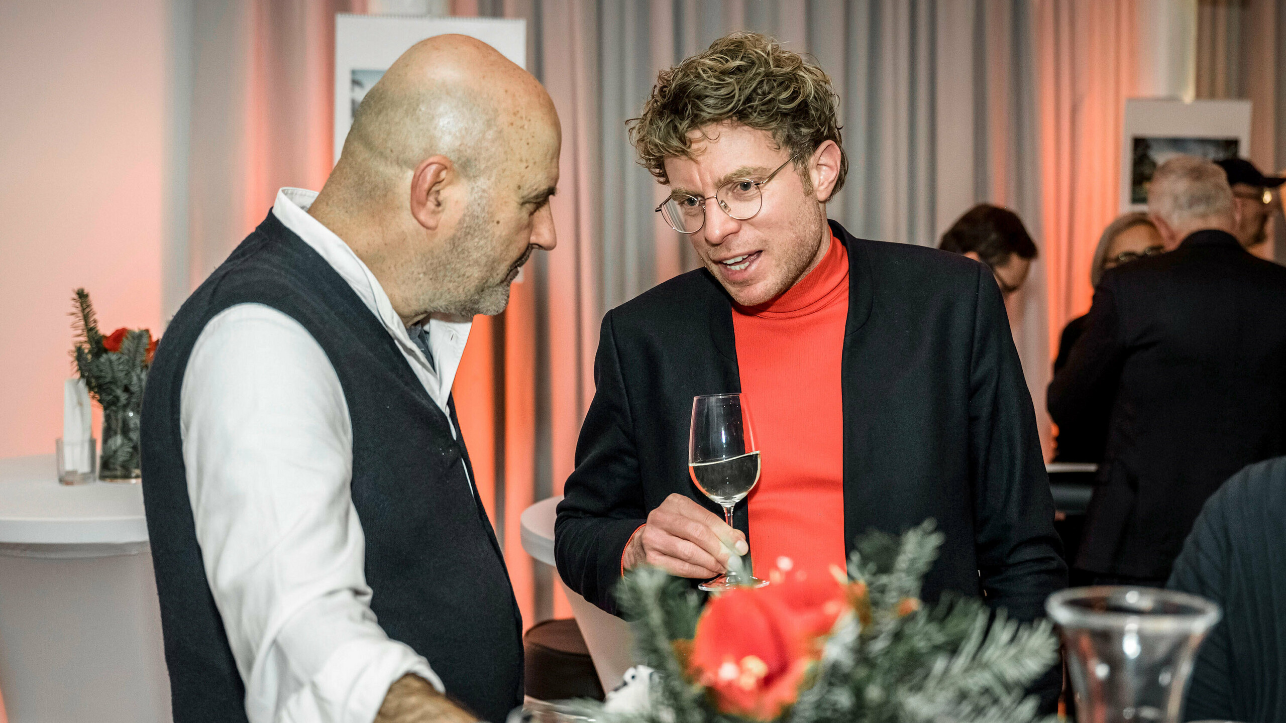 Aleksander Saša Ostan mit Benedikt Bosch im Gespräch.